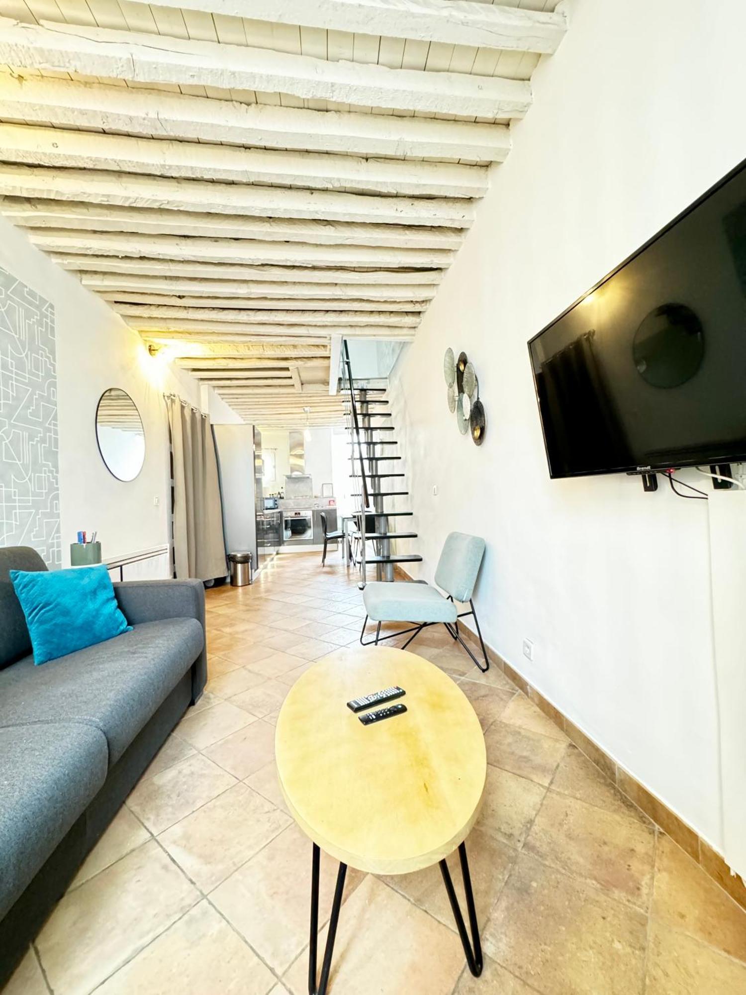 Loge De L'opera A 200 M Du Palais Des Papes Appartement